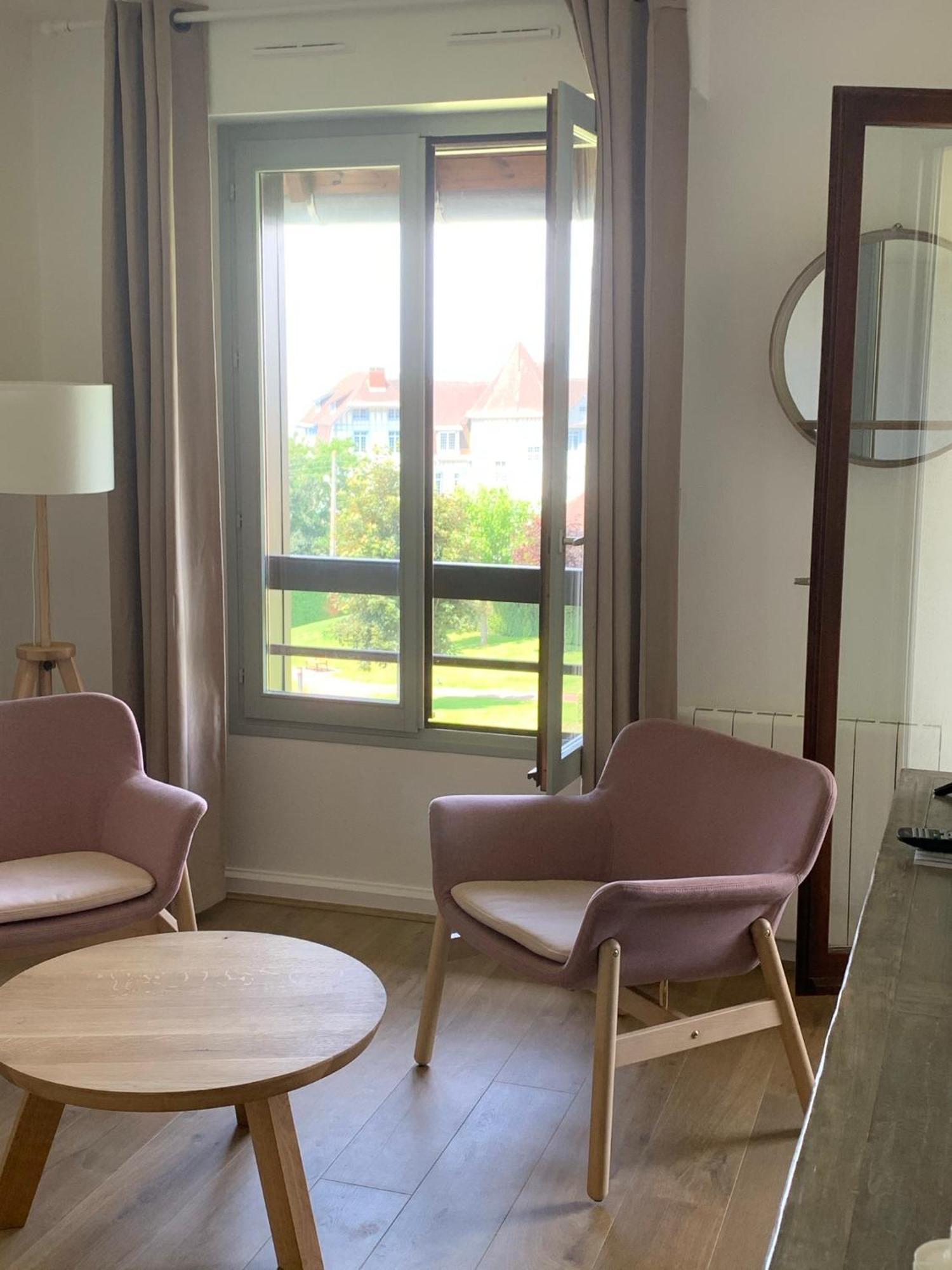 L'Appartement Vue Mer De La Villa Des Rosiers - Trouville Sur Mer מראה חיצוני תמונה